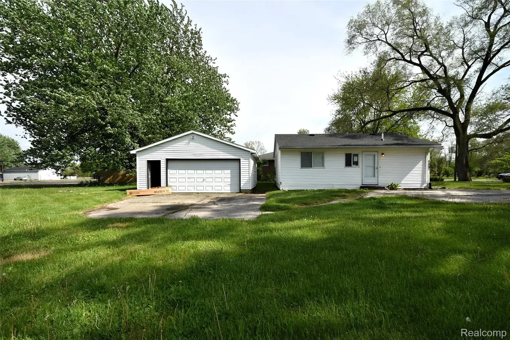 580 Sherman Road Carrollton Township MI 48604