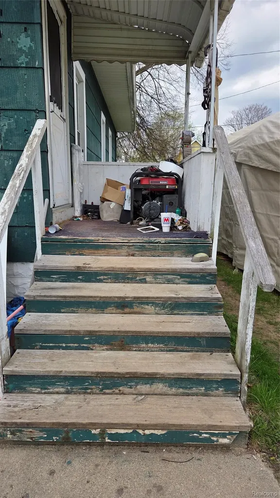 1410 Indiana Avenue Flint City MI 48506