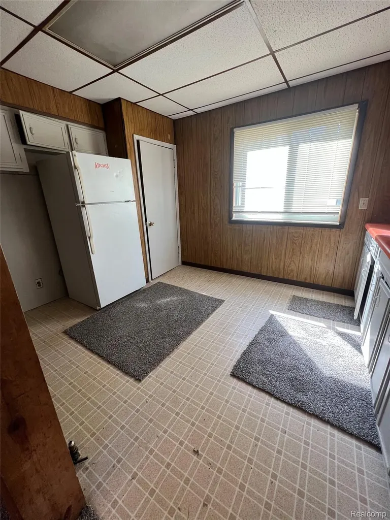 1410 Indiana Avenue Flint City MI 48506