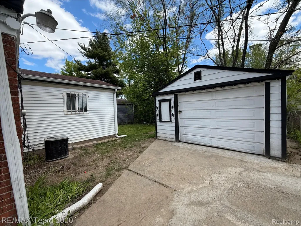 3953 19th Street Ecorse City MI 48229
