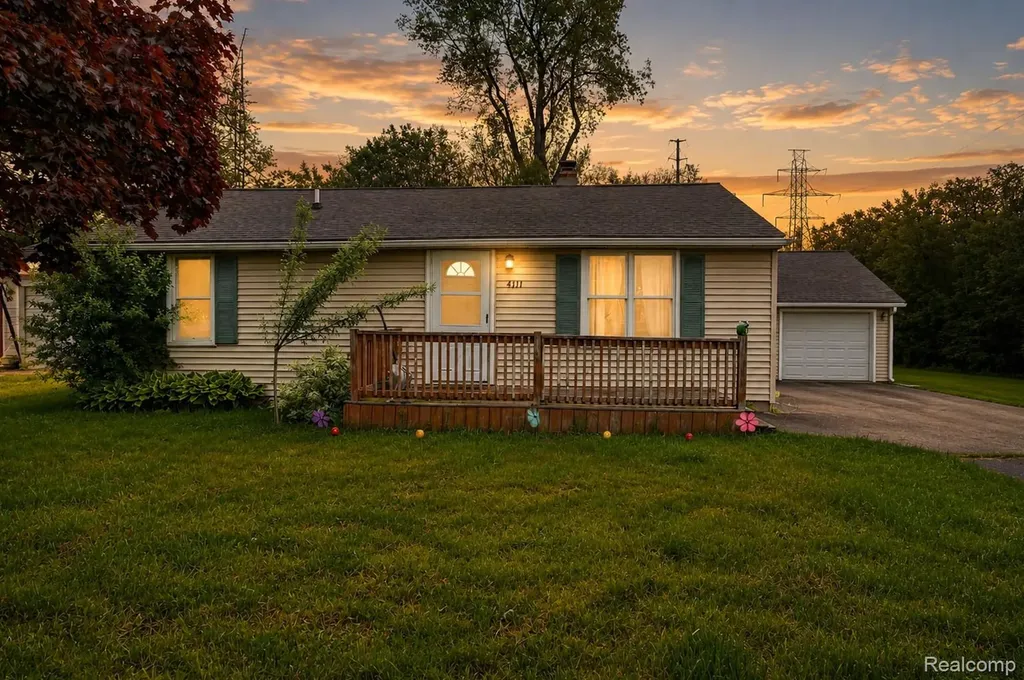 4111 Risedorph Street Burton City MI 48509
