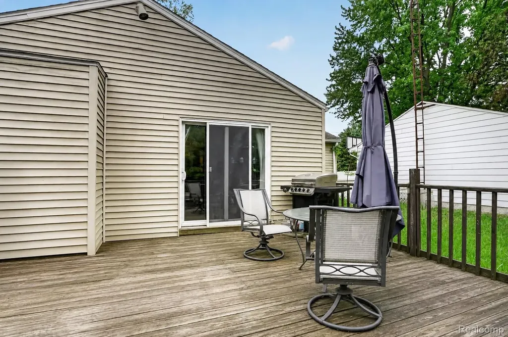 4111 Risedorph Street Burton City MI 48509