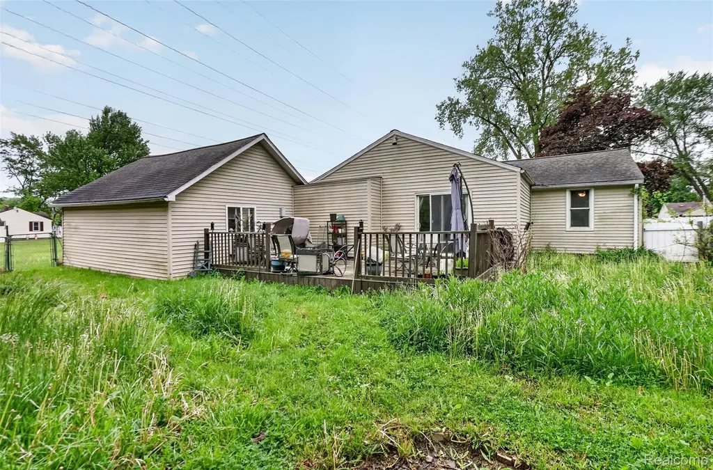 4111 Risedorph Street Burton City MI 48509