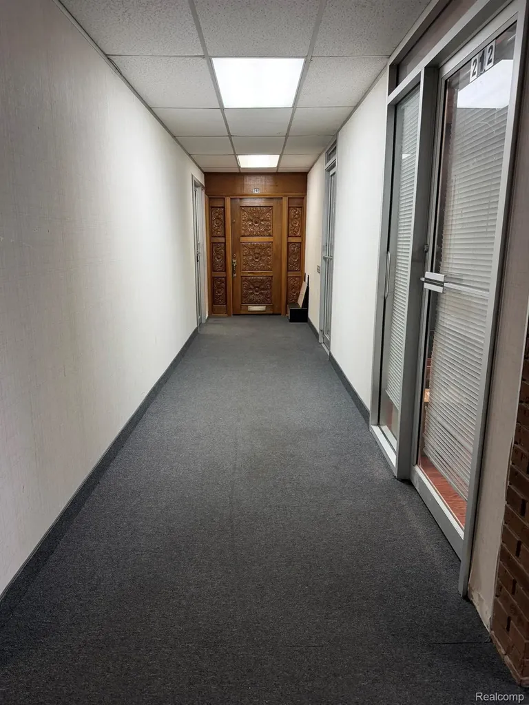 25140 Lahser Road Southfield City MI 48033