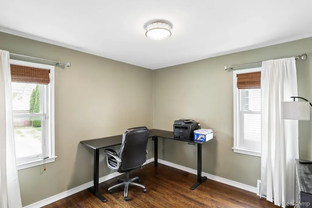 312 S Edgeworth Avenue Royal Oak City MI 48067