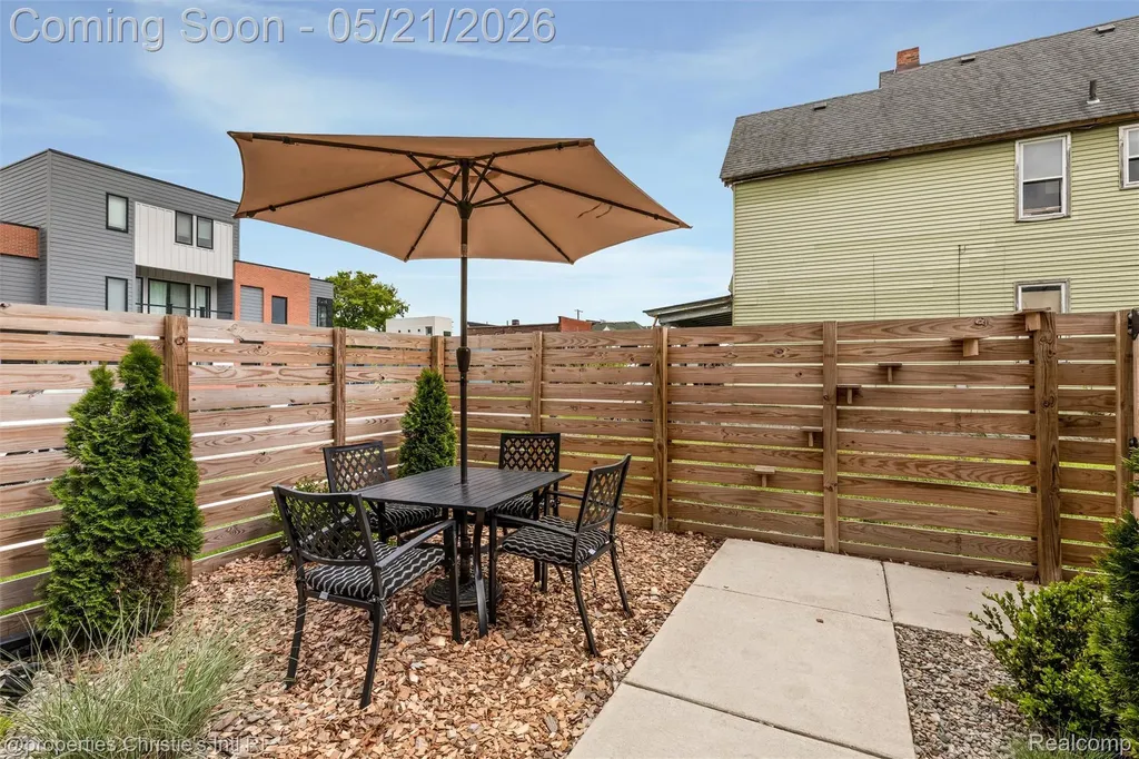 1803 Perry Street Detroit City MI 48216