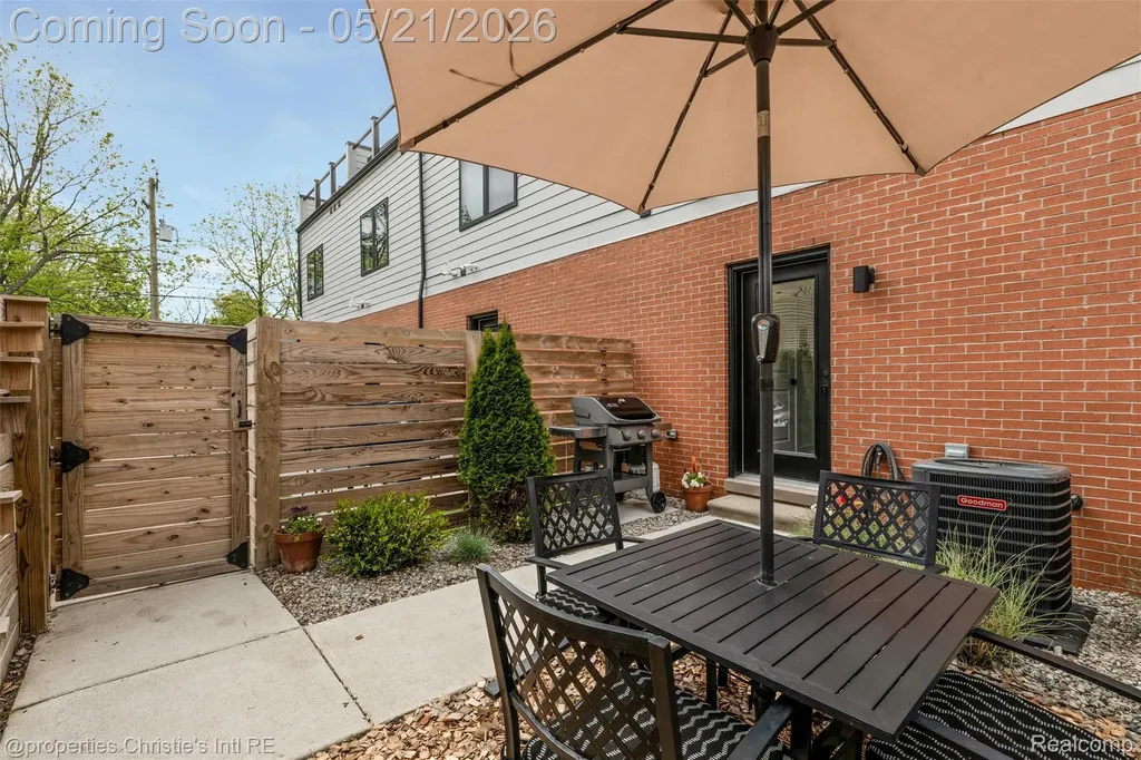 1803 Perry Street Detroit City MI 48216