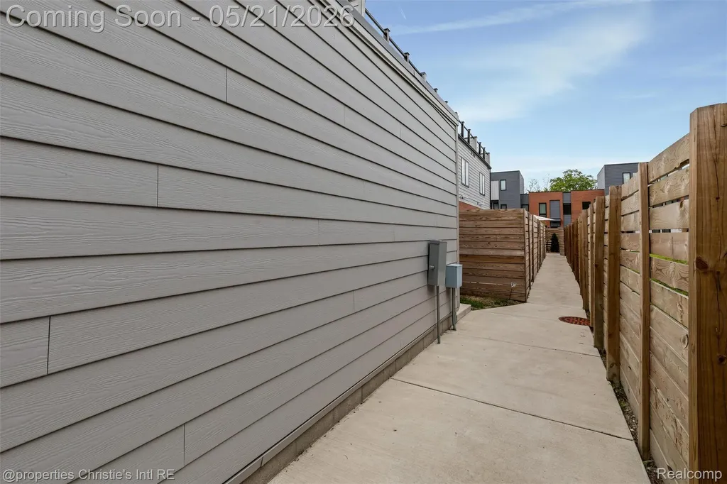 1803 Perry Street Detroit City MI 48216