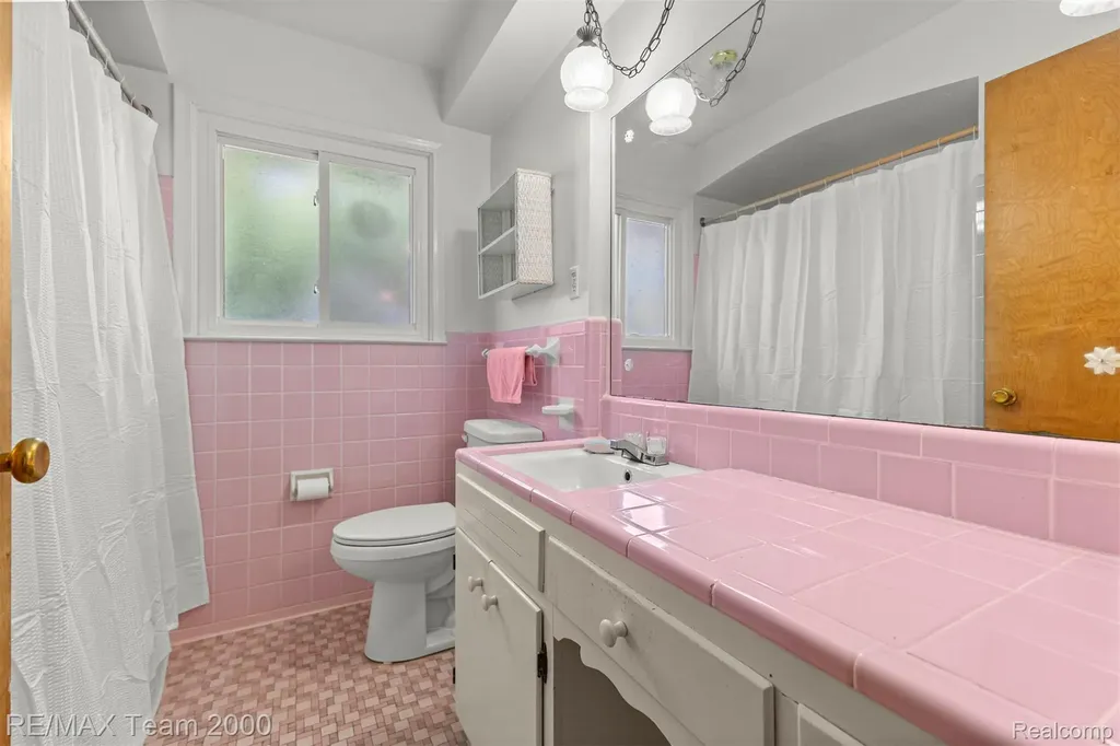 27143 Westland Road Redford Charter Township MI 48240