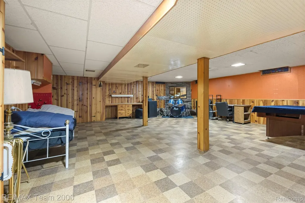 27143 Westland Road Redford Charter Township MI 48240