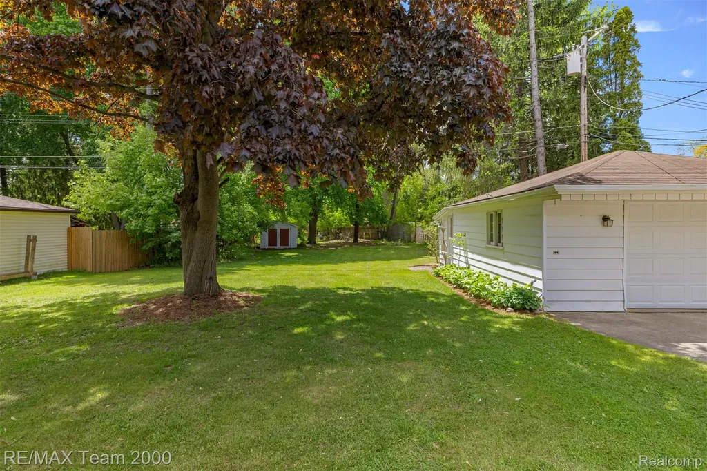 27143 Westland Road Redford Charter Township MI 48240