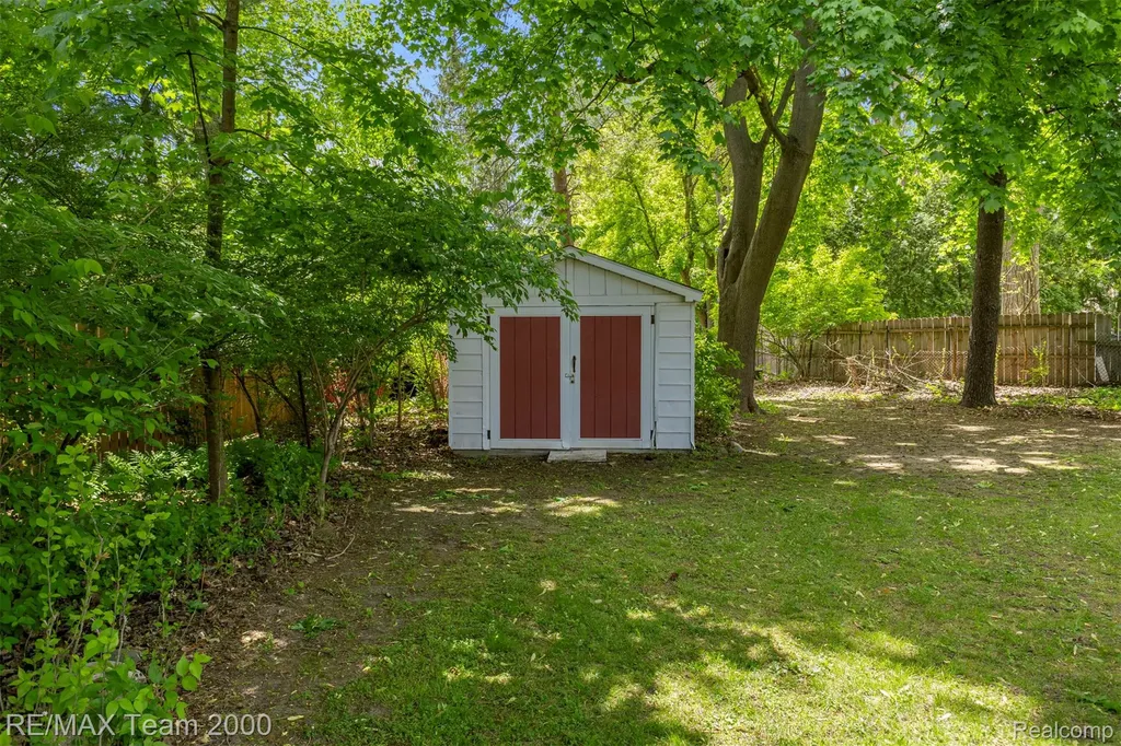 27143 Westland Road Redford Charter Township MI 48240