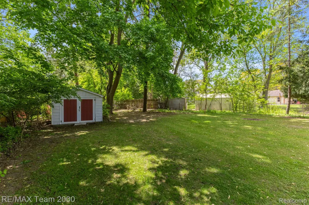 27143 Westland Road Redford Charter Township MI 48240