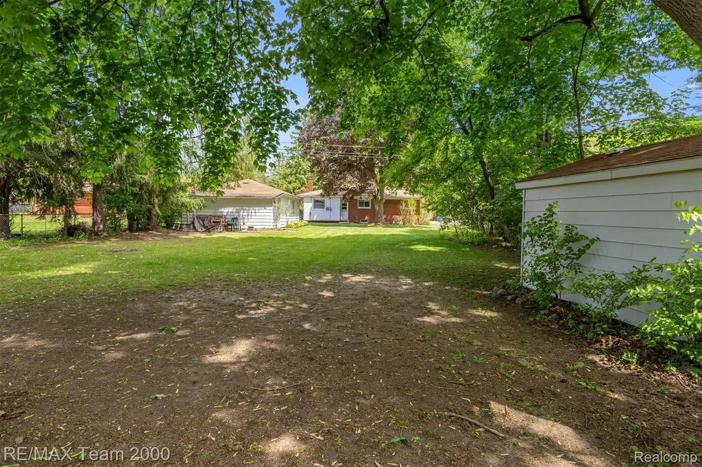27143 Westland Road Redford Charter Township MI 48240