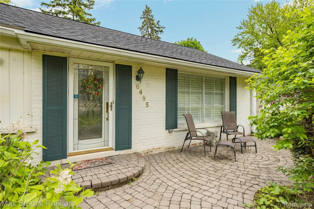 6485 Thurber Road Bloomfield Hills City MI 48301