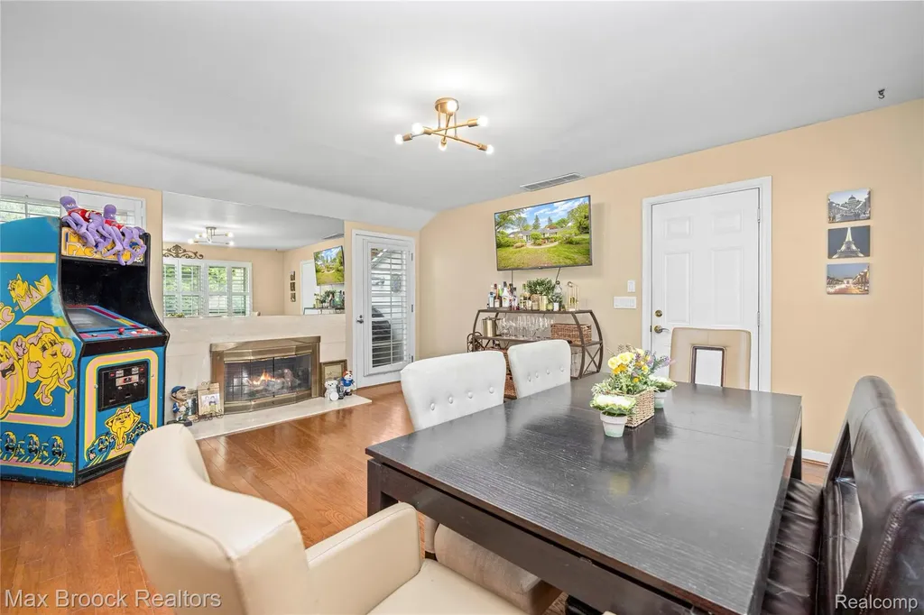 6485 Thurber Road Bloomfield Hills City MI 48301