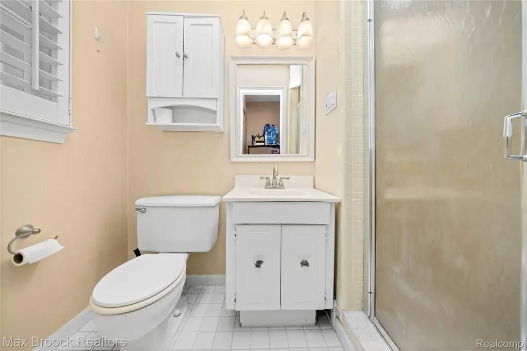 6485 Thurber Road Bloomfield Hills City MI 48301