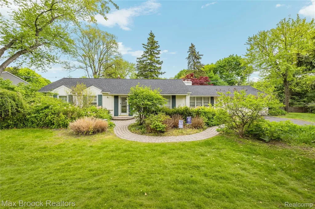 6485 Thurber Road Bloomfield Hills City MI 48301