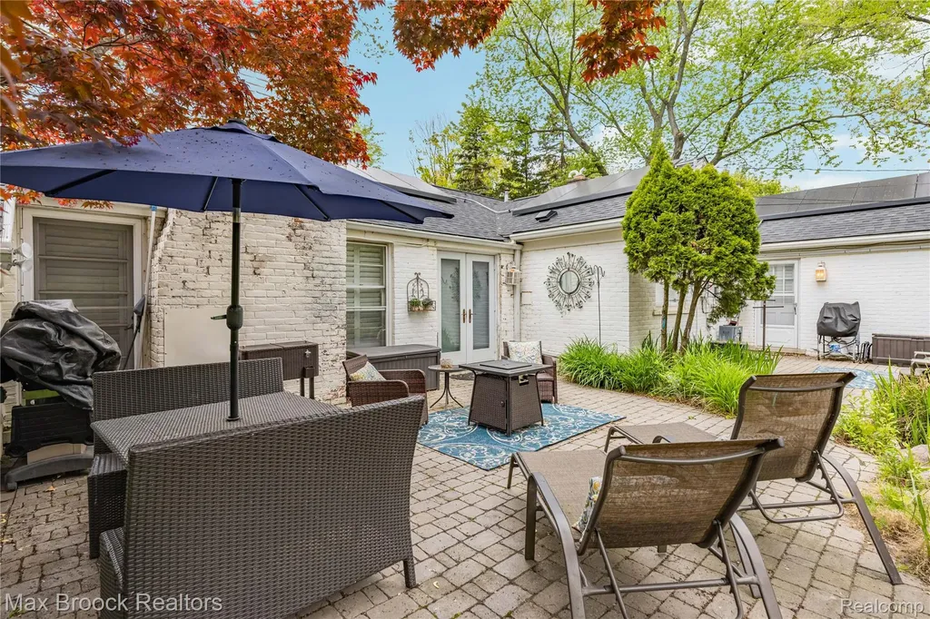6485 Thurber Road Bloomfield Hills City MI 48301