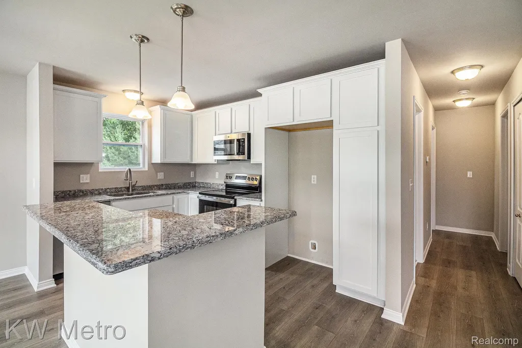 235 Whispering Pines Drive Fenton City MI 48430