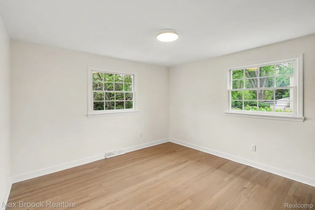3781 Quarton Road Bloomfield Charter Township MI 48302