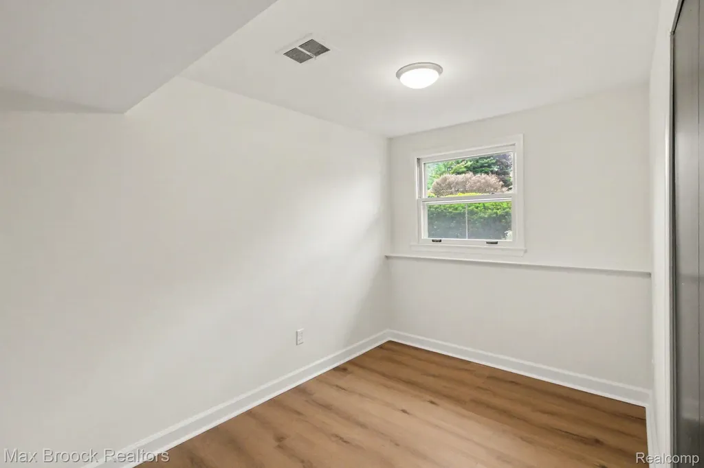 3781 Quarton Road Bloomfield Charter Township MI 48302