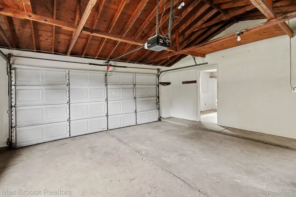 3781 Quarton Road Bloomfield Charter Township MI 48302