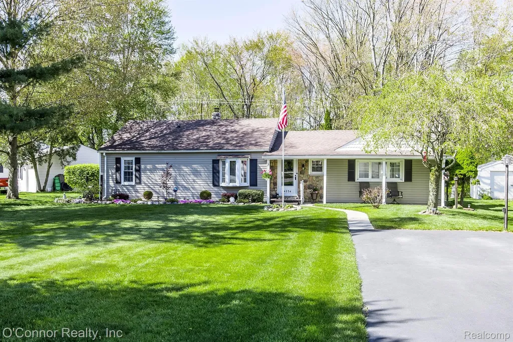 4234 Atkins Road Port Huron Charter Township MI 48060