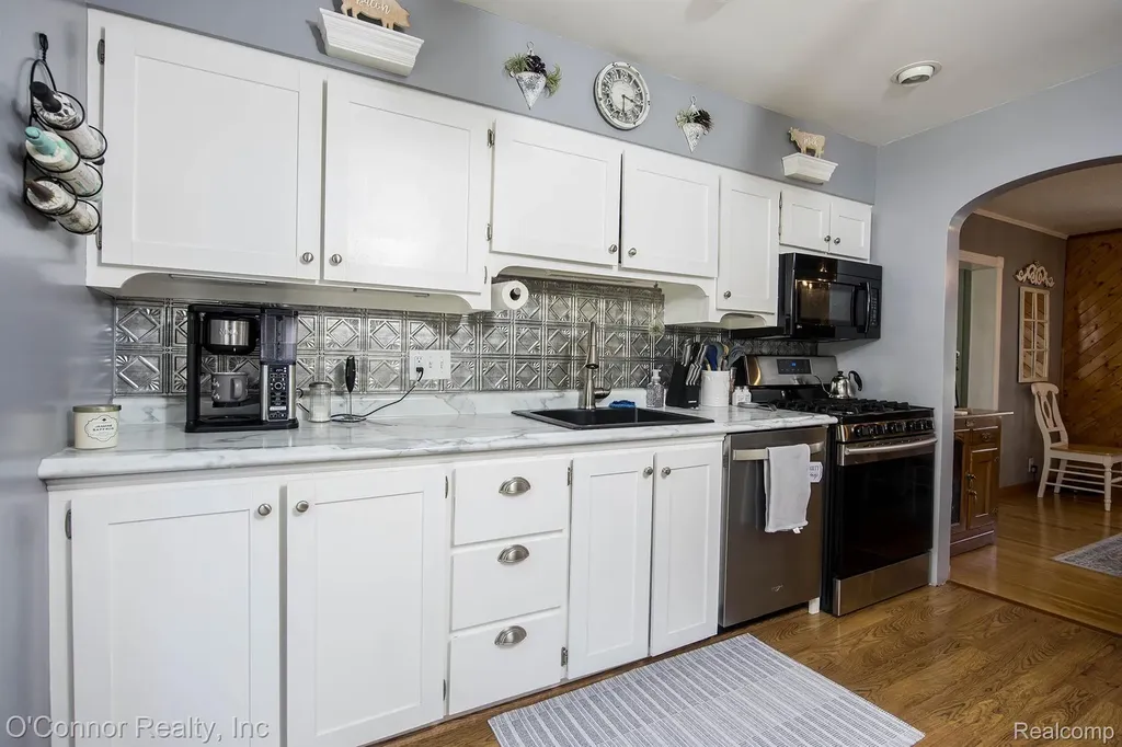 4234 Atkins Road Port Huron Charter Township MI 48060