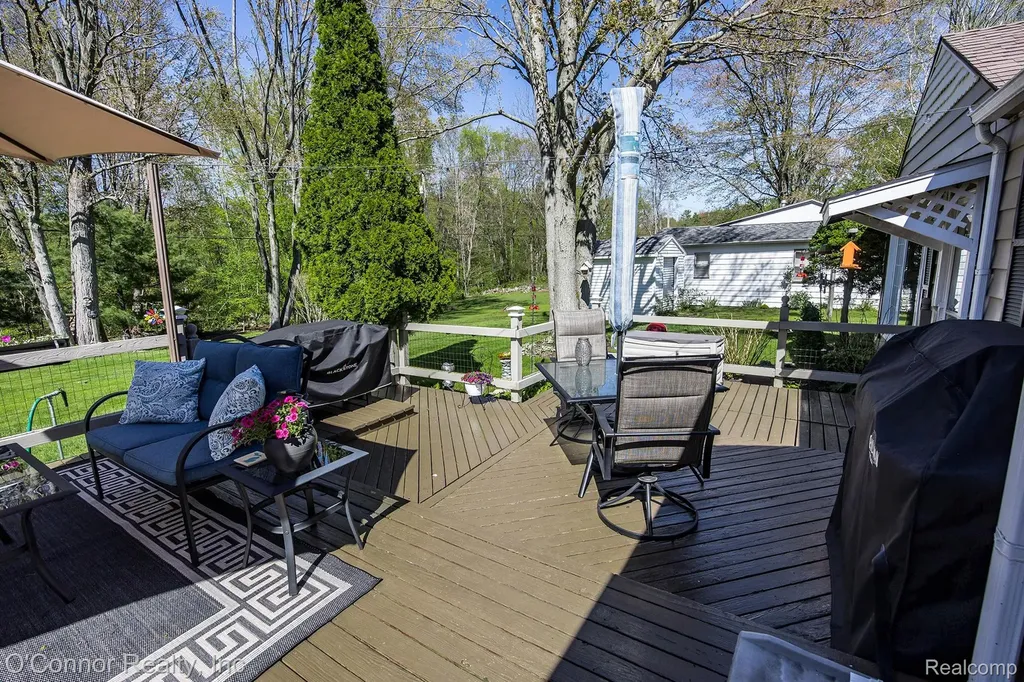 4234 Atkins Road Port Huron Charter Township MI 48060