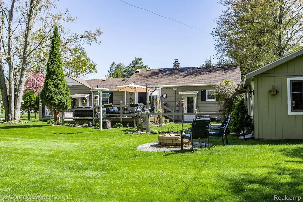 4234 Atkins Road Port Huron Charter Township MI 48060