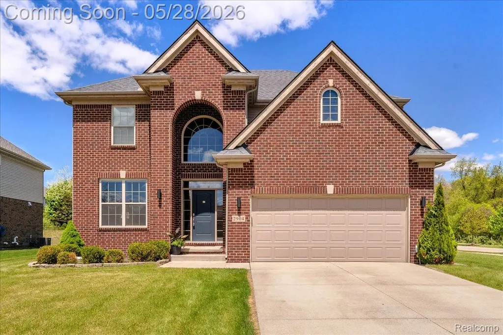 2904 Secret Way Commerce Charter Township MI 48390