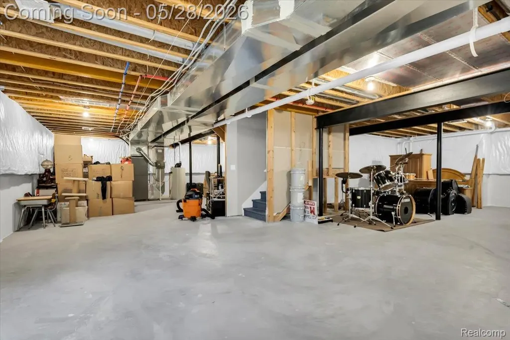 2904 Secret Way Commerce Charter Township MI 48390