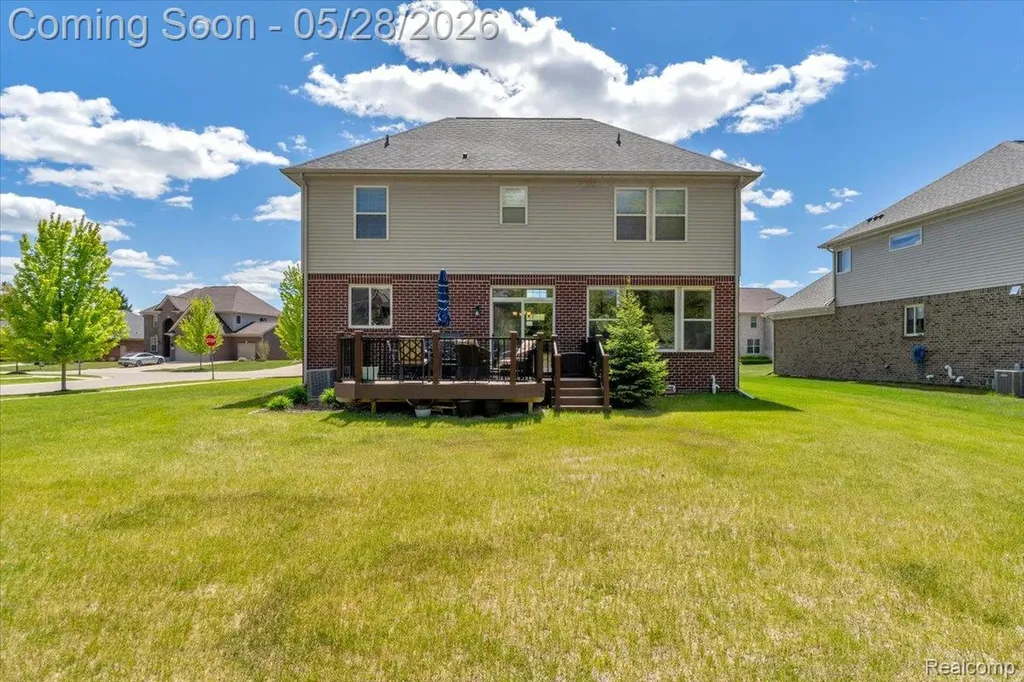 2904 Secret Way Commerce Charter Township MI 48390