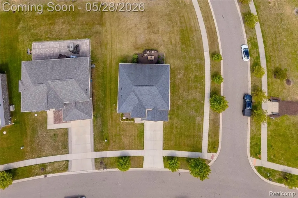 2904 Secret Way Commerce Charter Township MI 48390