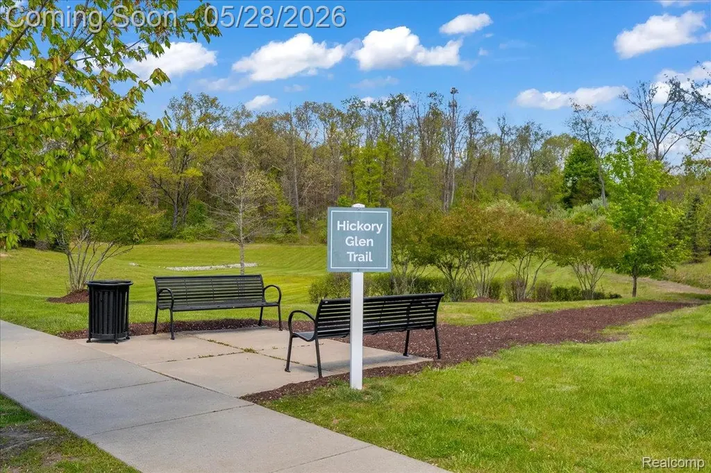2904 Secret Way Commerce Charter Township MI 48390