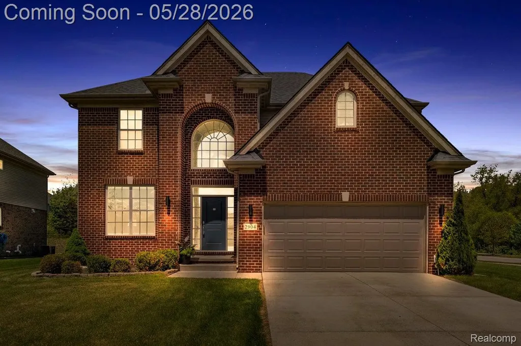 2904 Secret Way Commerce Charter Township MI 48390