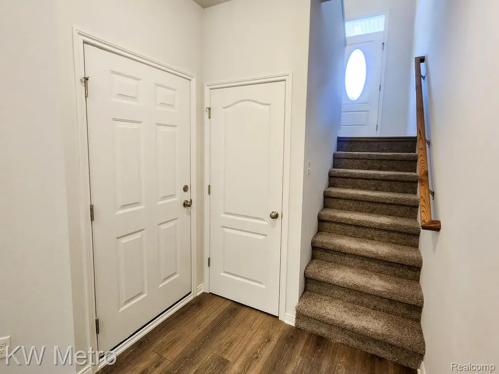 185 Whispering Pines Drive Fenton City MI 48430
