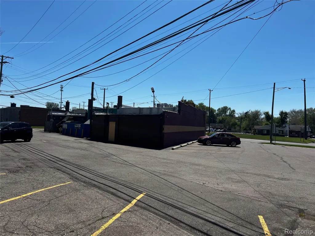 27216 Grand River Avenue Redford Charter Township MI 48240