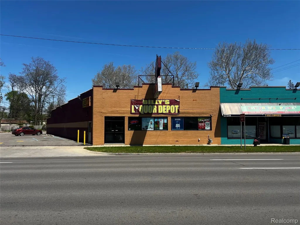 27216 Grand River Avenue Redford Charter Township MI 48240