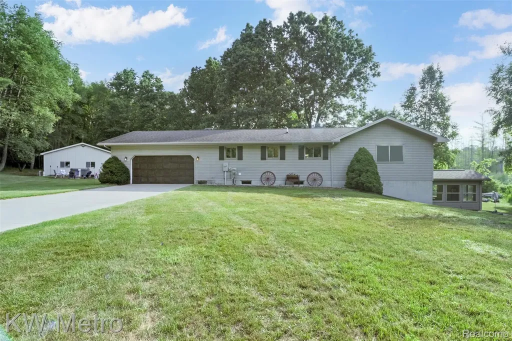 355 Dockham Road Deerfield Township MI 48421