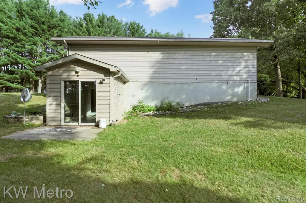 355 Dockham Road Deerfield Township MI 48421