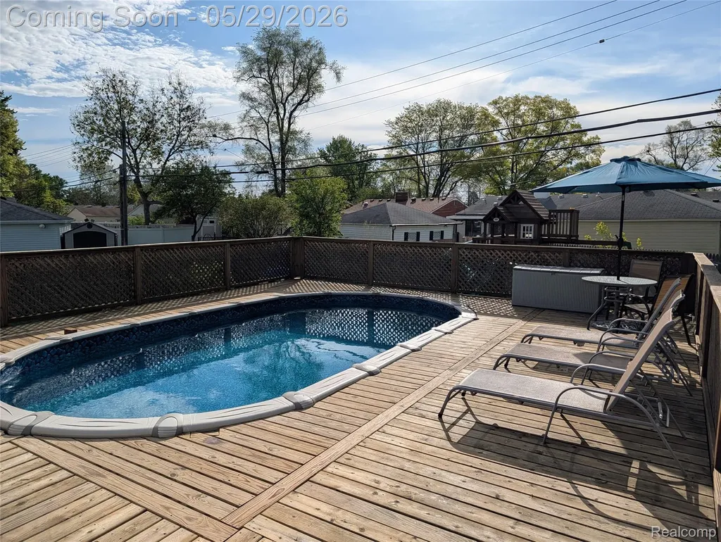 8520 Alper Street Westland City MI 48185