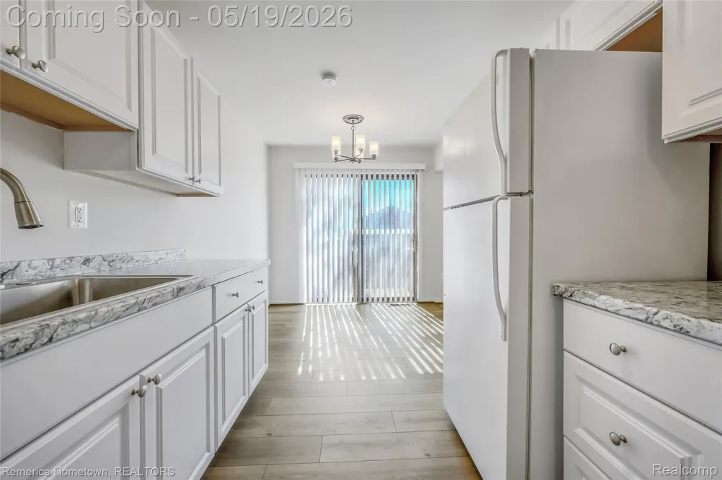 41025 Southwind Drive Canton Charter Township MI 48188