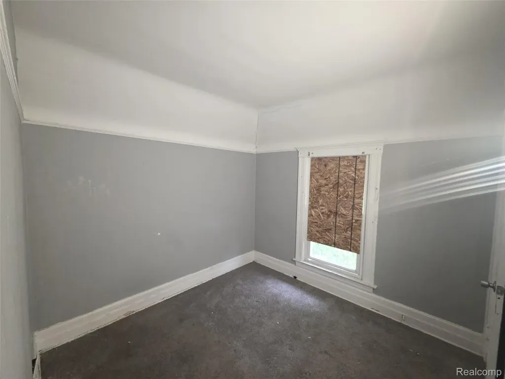 560 Woodland Street Detroit City MI 48202