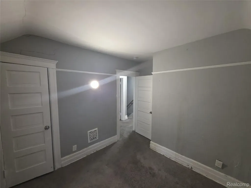 560 Woodland Street Detroit City MI 48202