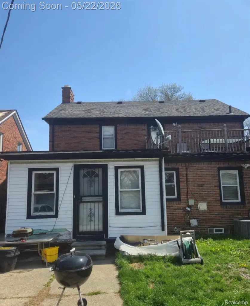 5566 W Outer Drive Detroit City MI 48235