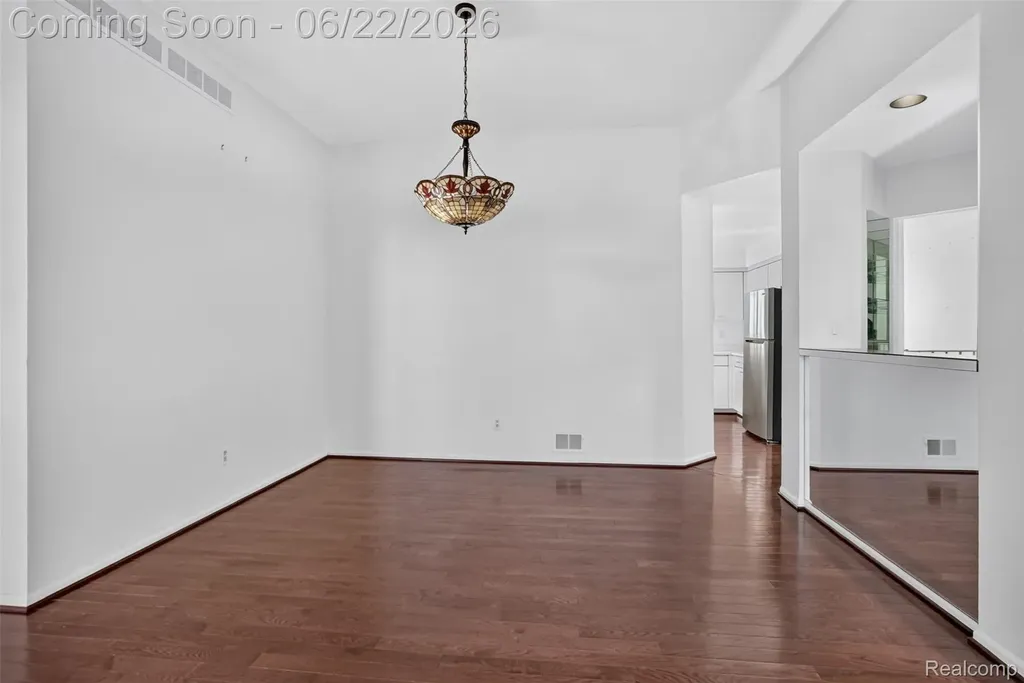6190 Celeste Road West Bloomfield Charter Township MI 48322