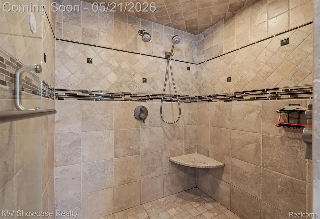 9650 Montgold Avenue White Lake Charter Township MI 48386