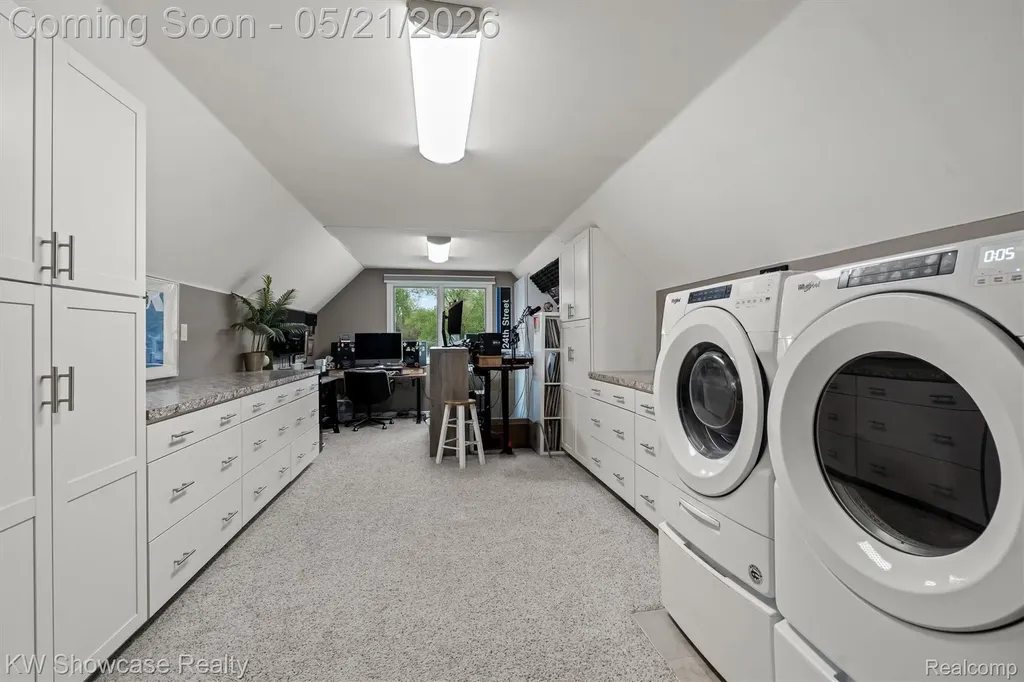 9650 Montgold Avenue White Lake Charter Township MI 48386